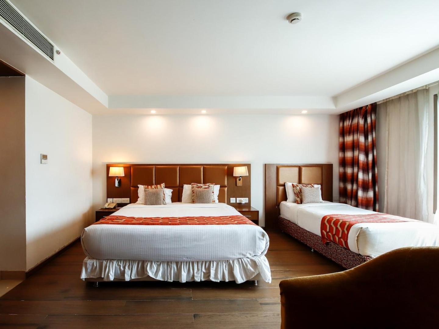 The Atrium Boutique Hotel 迈索尔 外观 照片