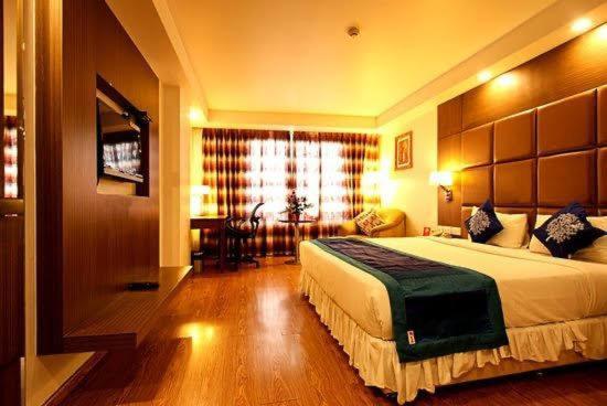 The Atrium Boutique Hotel 迈索尔 外观 照片